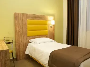Giga Hotel