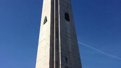 Obelisco commemorativo polacco