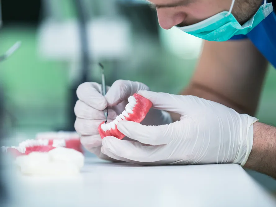 Studio Medico Dentistico Chirurgodent
