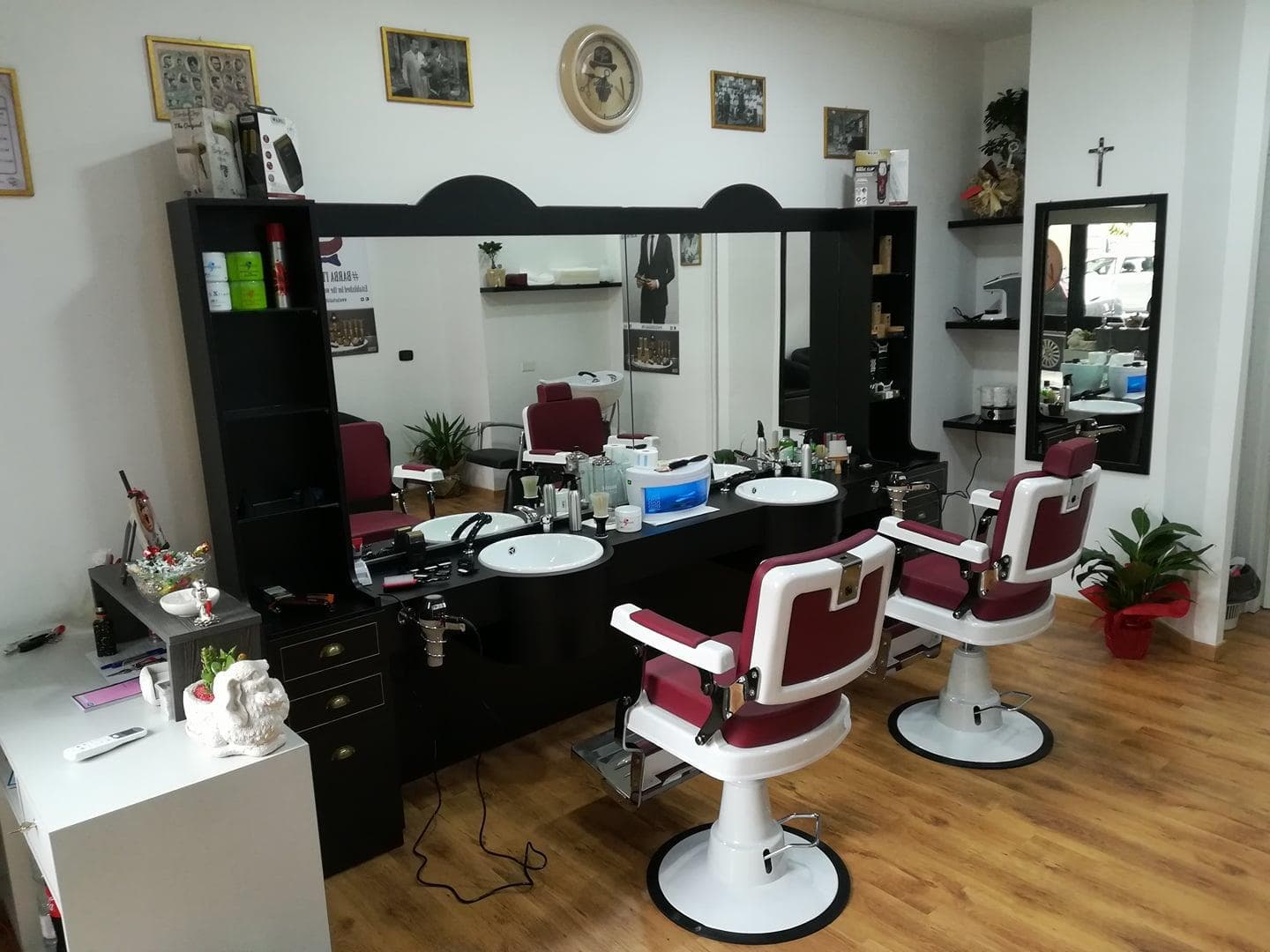 AM Barber Shop