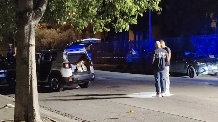 Latina – Spari in via XXIV Maggio, ucciso un 30enne