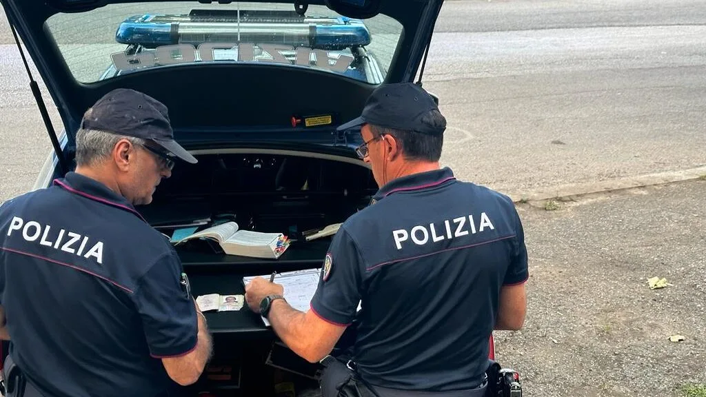 Lotta senza sosta alla microcriminalità, scovate droga e una pistola scacciacani: due denunce a Cassino