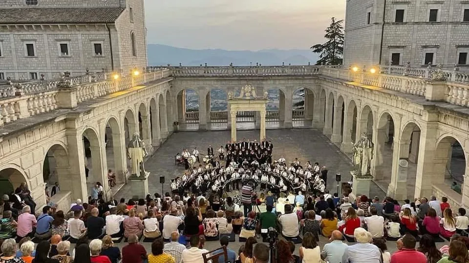 San Benedetto fa le grazie, Cassino paga il conto