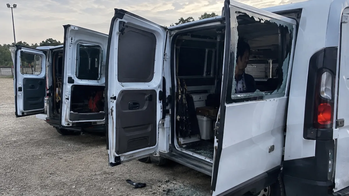 Raid nella notte prima della gara a Terracina, van di partecipanti ciociari scassinati e bottino da migliaia di euro