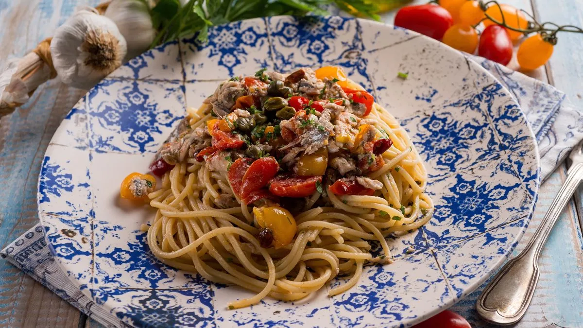 Pasta pomodoro e olive