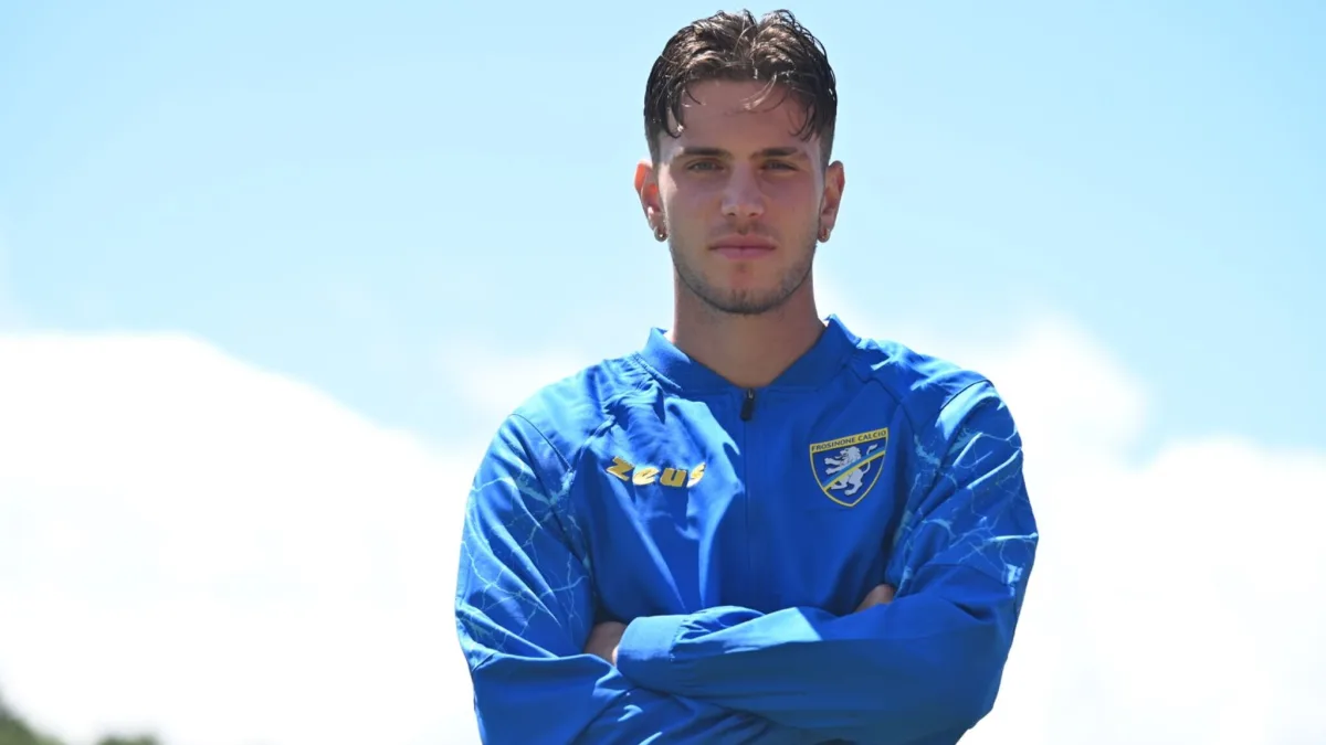 Frosinone, Raimondo non si pone limiti: “Quattro gol sono soltanto l’inizio. Nazionale? È il mio sogno”