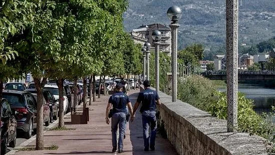 Sora – Schiamazzi e danneggiamenti in centro, quattro genitori denunciati per abbandono di minori