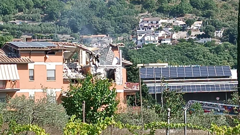 Cassino (FR) – Esplosione in via Guado Santa Maria, dopo il sopralluogo dichiarata l’inagibilità dell’intero stabile