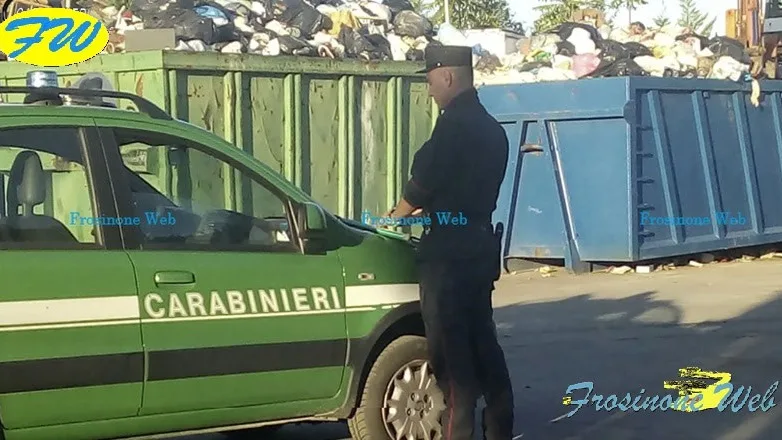 Trasporta Rifiuti Col Furgone Noleggiato