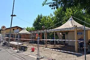 Avanti con le demolizione della "baracca" abusiva di via Di Biasio
