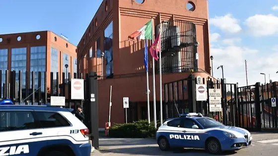 Denunciata per evasione la donna che danneggia statue sacre