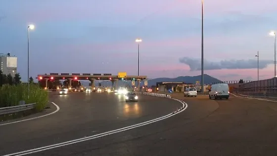 Liberati i caselli autostradali