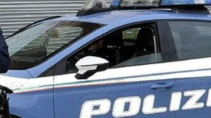 Auto rubata ritrovata, i ladri tornano per riprenderla