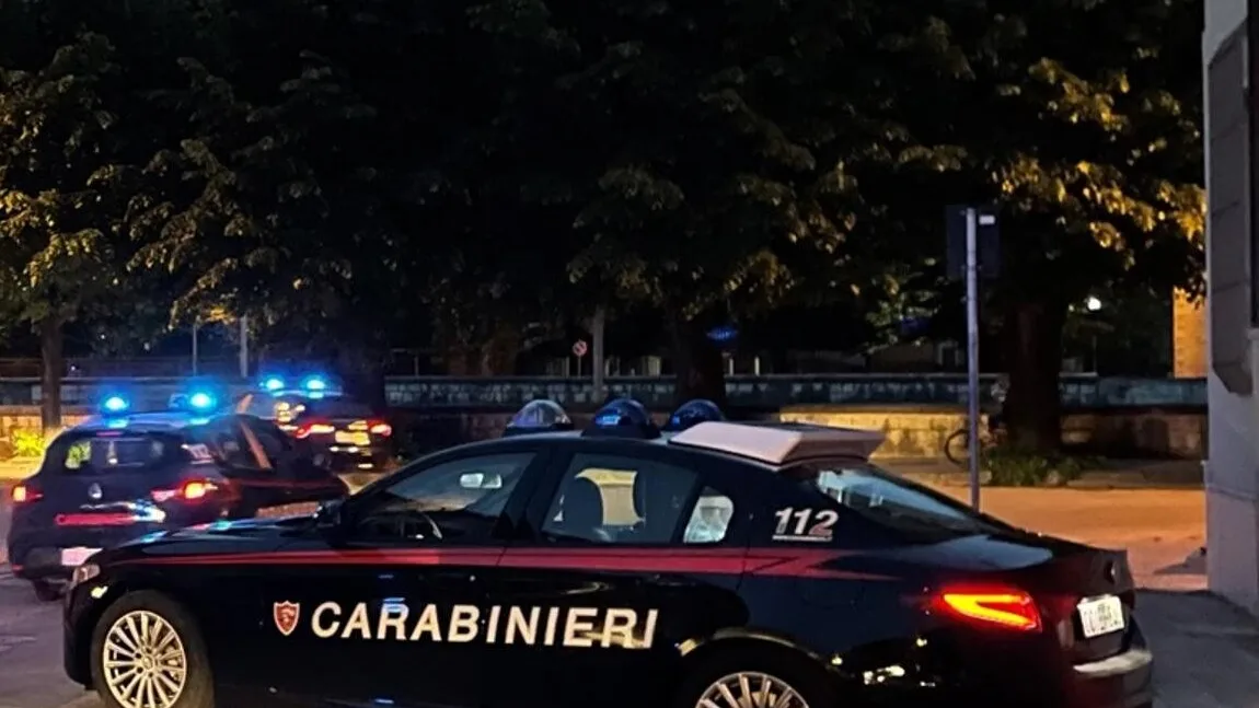 Isola del Liri – Blitz dei Carabinieri in un’abitazione, giovane accusa un malore durante la perquisizione: trasferito in ospedale