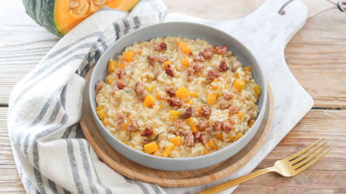 Risotto zucca e salsiccia