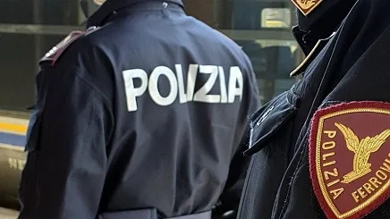 Frosinone – Dà in escandescenza in piazza, arrestato dalla polizia