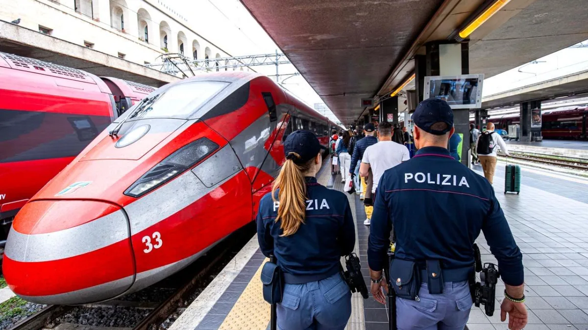 Sgurgola (FR) – Area della stazione utilizzata come discarica per ingombranti e Raee. Indaga la polizia