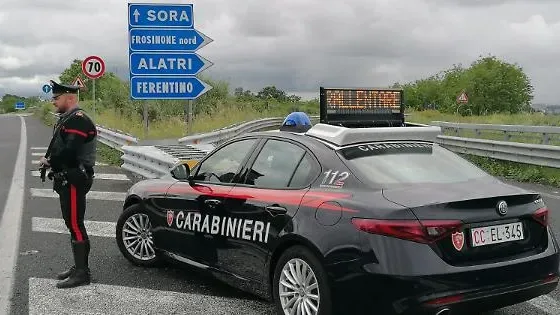 Viola il divieto di avvicinamento e si presenta a casa dei genitori: arrestato