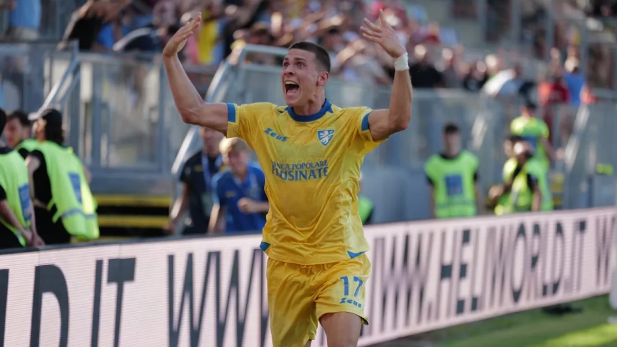 Frosinone, personalità e rimpianti al Ferraris: contro il Genoa arriva un punto che sta stretto