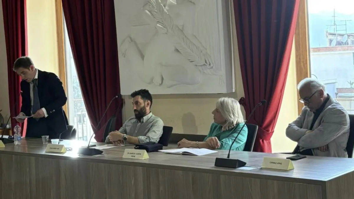 Cervaro, campo sportivo sotto la lente dell’opposizione: dubbi su spogliatoi, tempi e costi