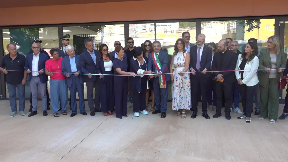 Cassino – Inaugurata la scuola secondaria di primo grado Conte, moderna e all’avanguardia