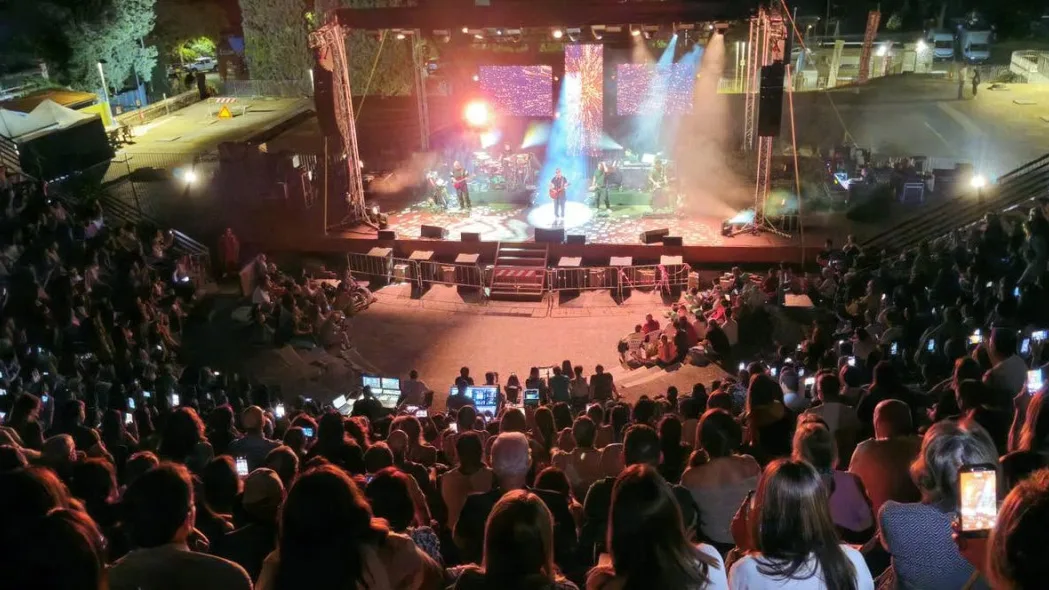 Raf infiamma il Teatro Romano di Cassino, gran finale da sold out per un’estate da record