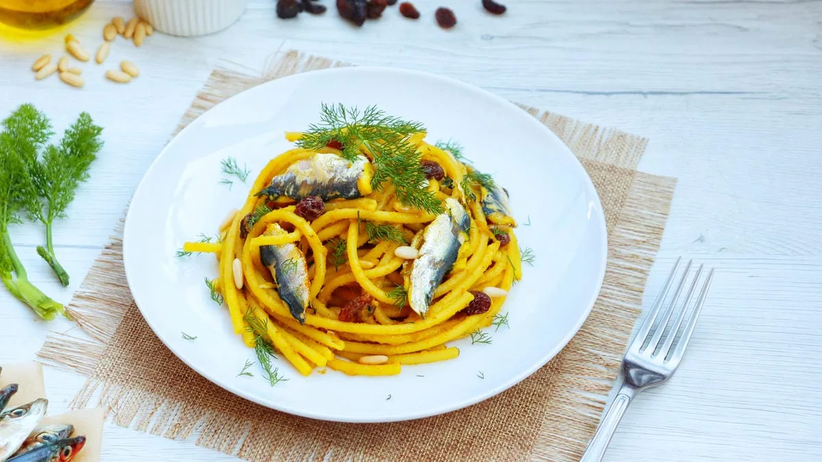 Pasta con sarde e finocchietto