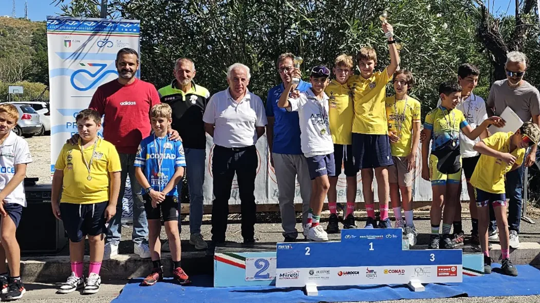 Ciclismo – Isola del Liri in festa per l’8° Trofeo “Città delle Cascate”: grande successo per le gare in programma