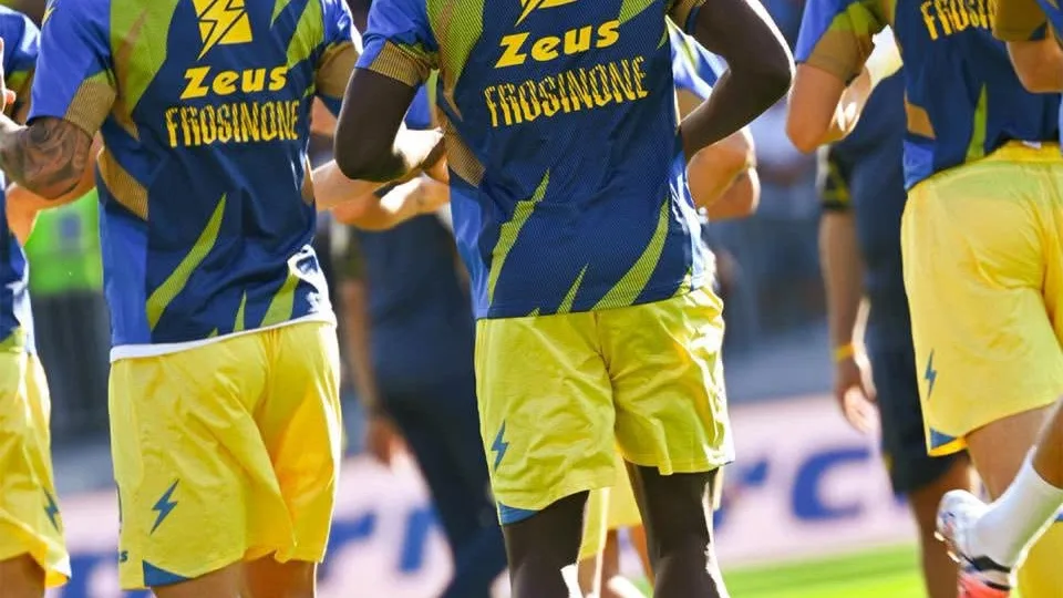 Bremer regala i primi tre punti alla Juve di Spalletti: Frosinone ko di misura
