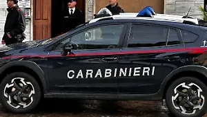 Alla guida con un tasso alcolemico oltre cinque volte il limite: denunciato