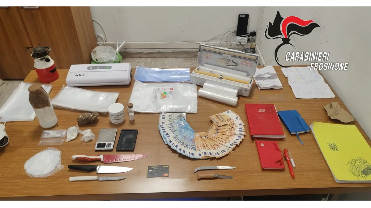 Frosinone, blitz dei Carabinieri a ridosso del fiume Cosa: quattro arresti e sequestrato un laboratorio di crack