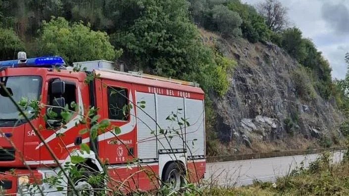 Venafro (IS) – Furgone a fuoco, caos viabilità sulla S85. Traffico deviato