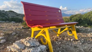 Domani l'inaugurazione della panchina gigante