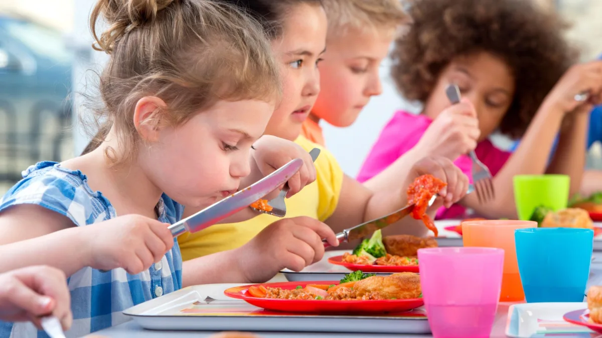 Obesità infantile, per 7 bambini su 10 è un rischio anche in età adulta