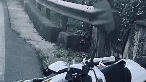 Incidente in moto, ferito un uomo