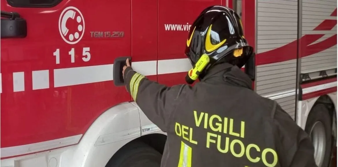 Fiamme all’ospedale, pazienti al sicuro e intervento immediato