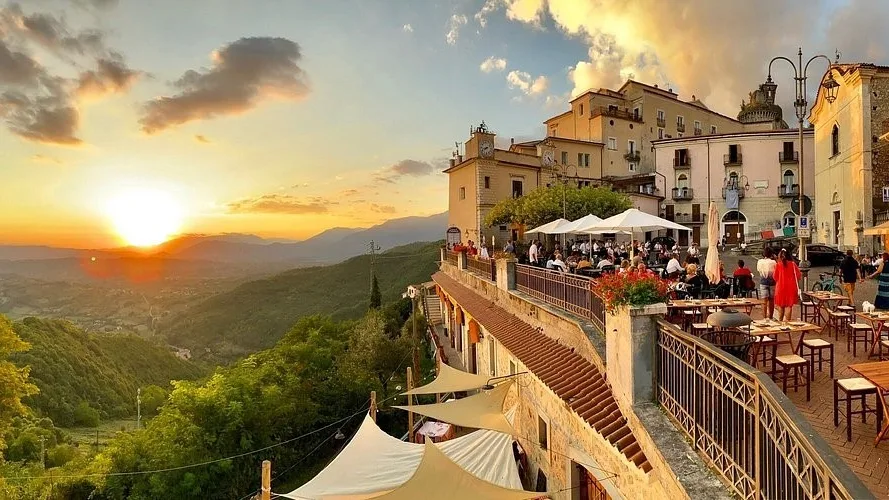 Picinisco (FR) – Piazza Capocci cambia volto grazie ad un finanziamento di 300mila euro
