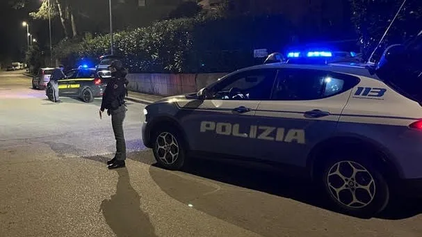 Frosinone, maxi operazione interforze ad alto impatto: oltre 120 persone identificate e due denunce