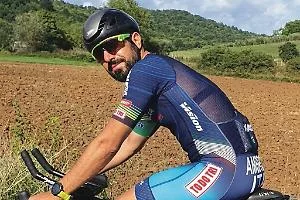 È morto Michele Ambrosi, ciclista investito in vacanza