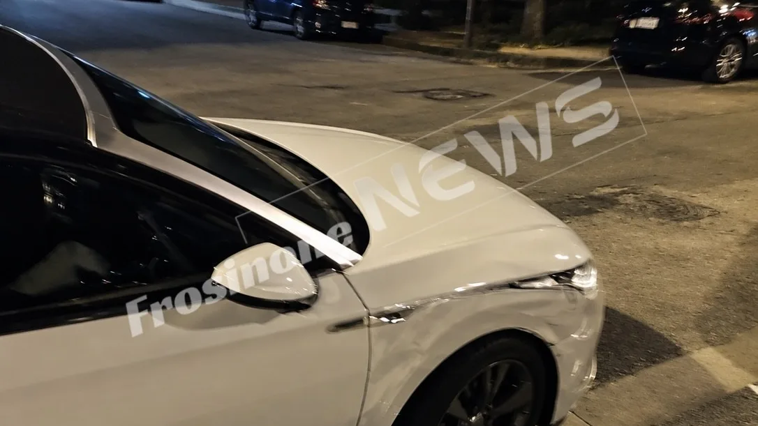 Sora – Folle corsa sul Lungoliri e schianto contro le auto in sosta, indagine lampo: la Polizia denuncia due giovani