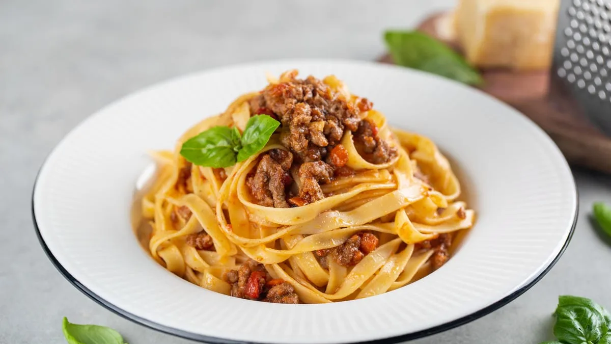 Tagliatelle al ragù di coniglio