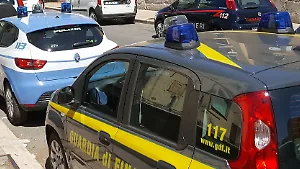 Rifiuta l’alcoltest: denunciata una trentacinquenne. Auto sequestrata e patente ritirata