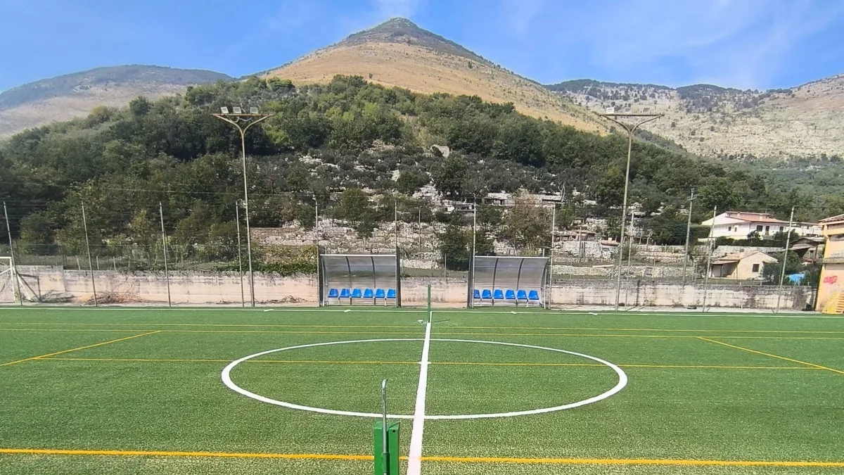 Vallecorsa, riqualificato il campo da calcetto in località Pezzanti: investimento da 40mila euro