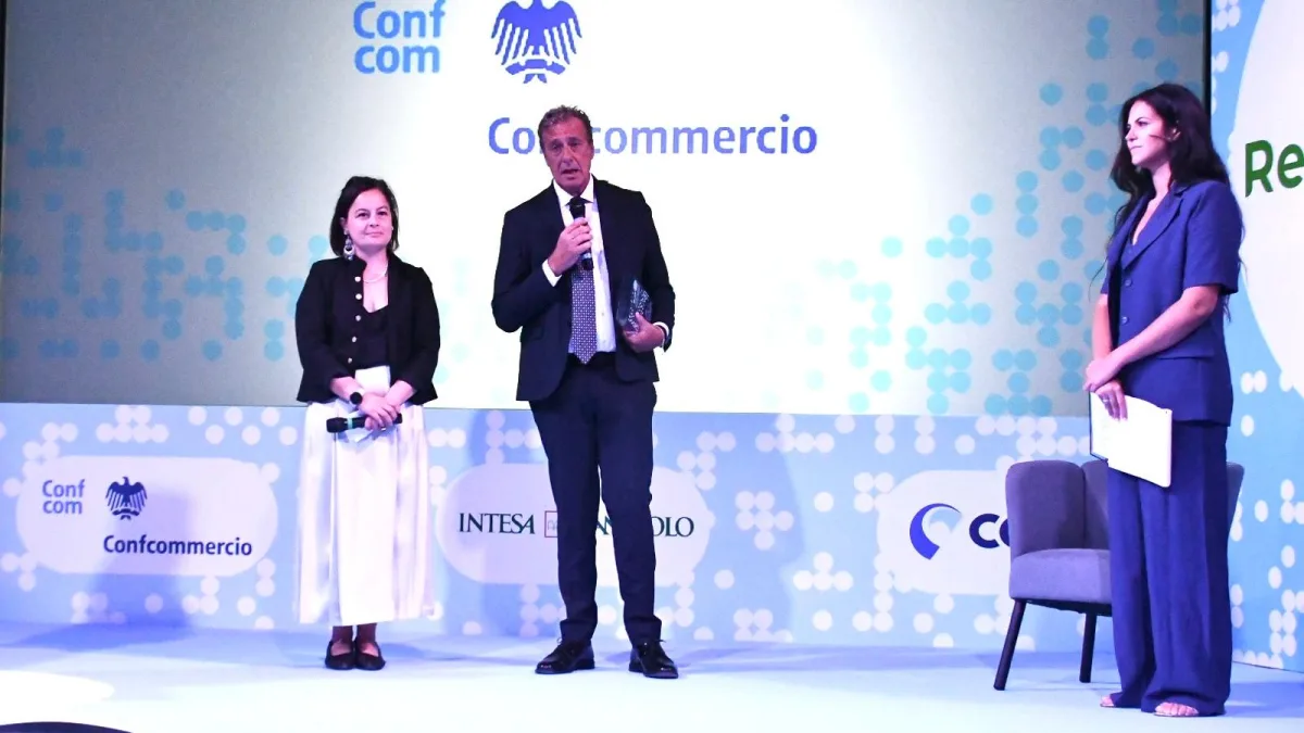 ECO Festival, a Giovanni Acampora il premio per Confcommercio: “La transizione ecologica deve essere possibile per tutte le imprese”
