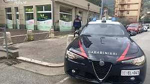 Viola il divieto di avvicinamento: trentenne arrestato
