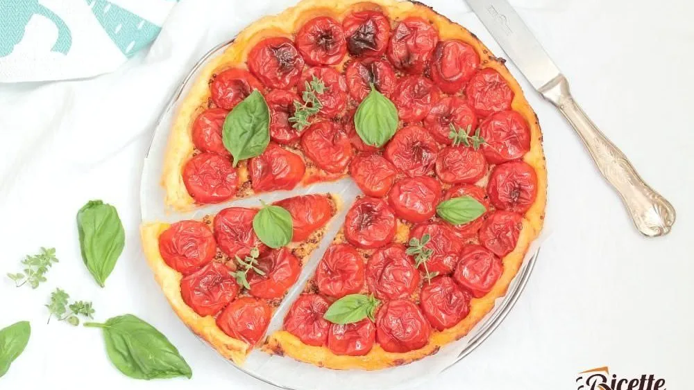 Torta salata con pomodorini