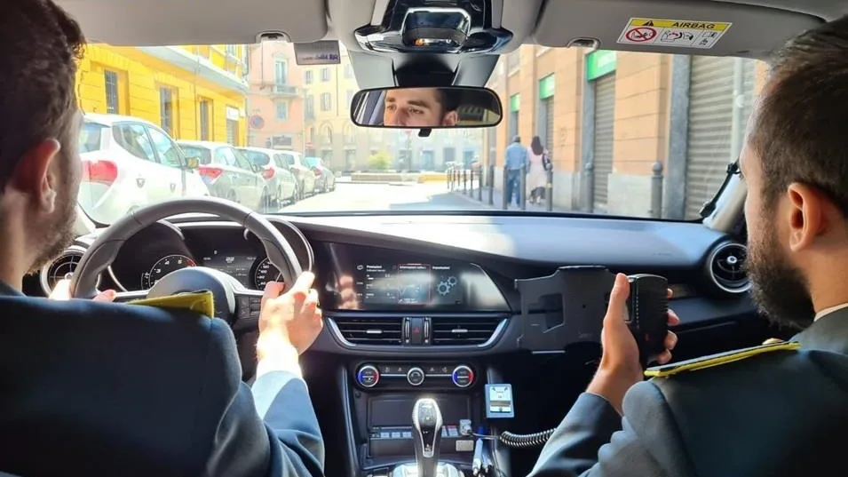 Cassino (FR) – Chiede aiuto ai finanzieri e fa arrestare il marito violento