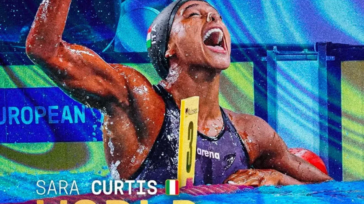 Sara Curtis ha battuto il record del mondo nei 50 metri dorso. Cervaro esulta