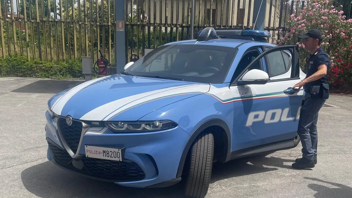 Frosinone – Ruba in un supermercato sulla Monti Lepini ma non si accorge degli agenti di polizia: arrestato
