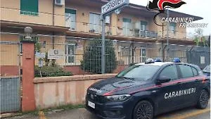 Perseguita il figlio e la nuora. Libertà vigilata per un'anziana